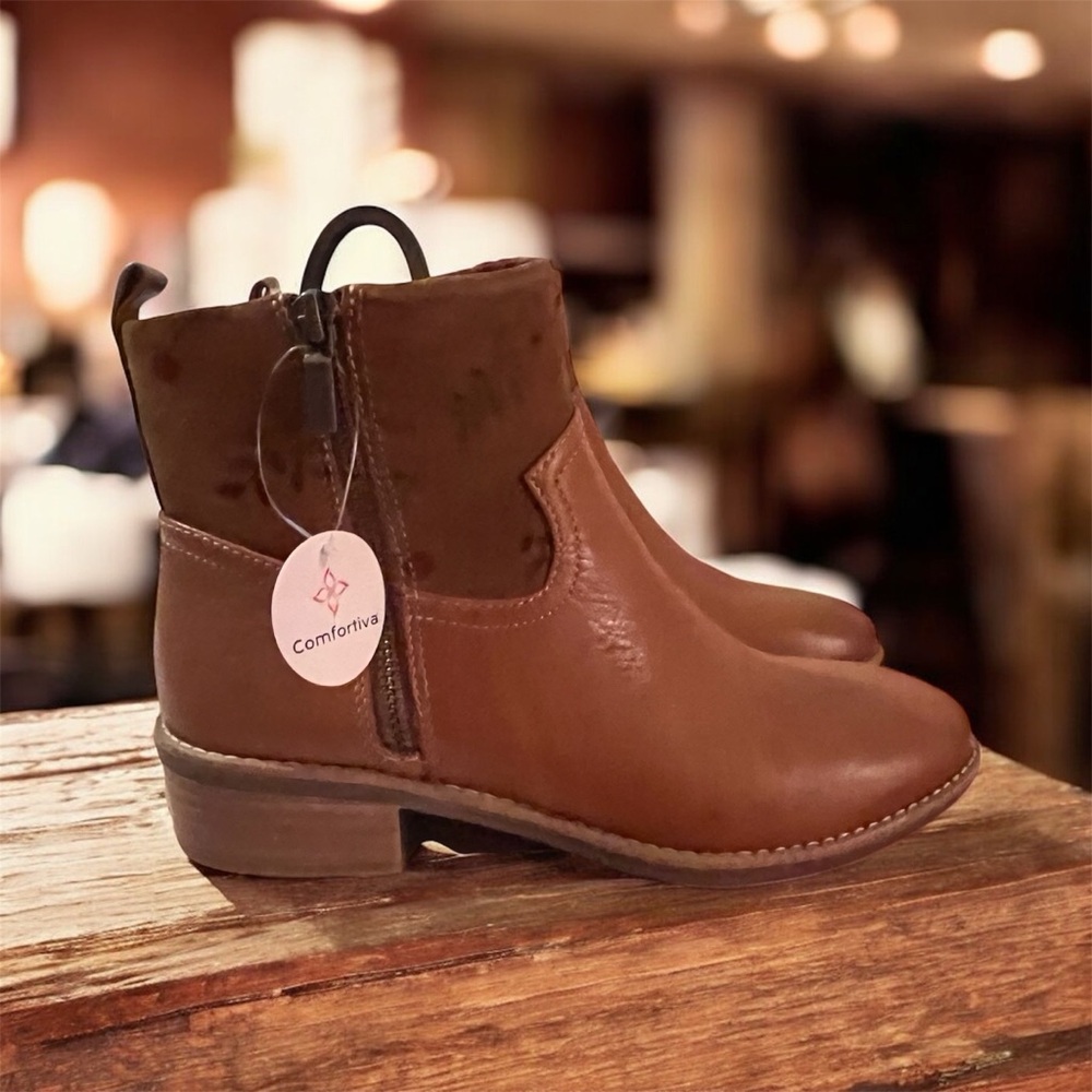 Comfortiva Chestnut Leather Ankle Boots